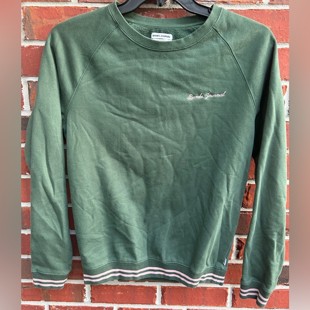 Banks Journal Womens Organic Cotton Green Sweatshirt with Pink Band. Size Small